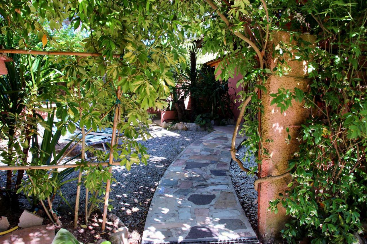 Elbaloves Appartaments Villa Capoliveri  Exterior foto