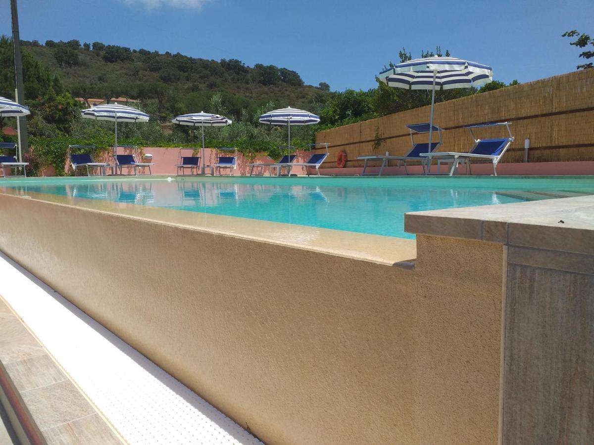 Elbaloves Appartaments Villa Capoliveri  Exterior foto
